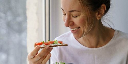 eating healthy as benefits of dental implants in Flower Mound